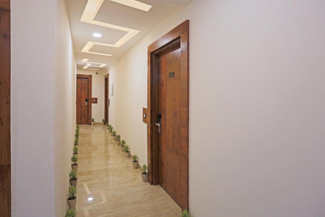Hotel Deluxe Stay Inn - Near Delhi Airport Nueva Delhi Exterior foto
