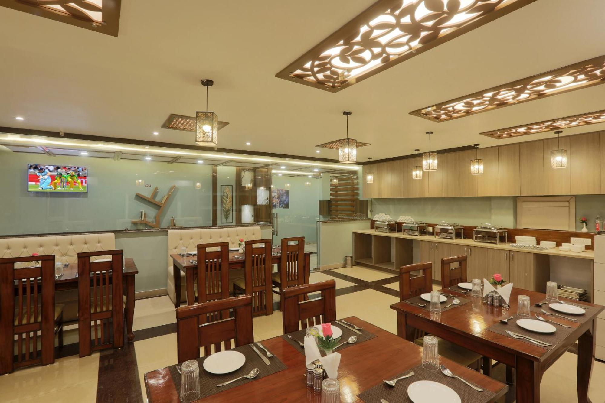 Hotel Deluxe Stay Inn - Near Delhi Airport Nueva Delhi Exterior foto